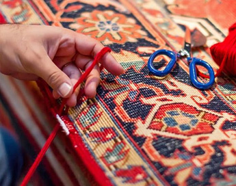 خدمات تخصصی و حرفه ای رفوی فرش در قالیشویی سالاریه قم